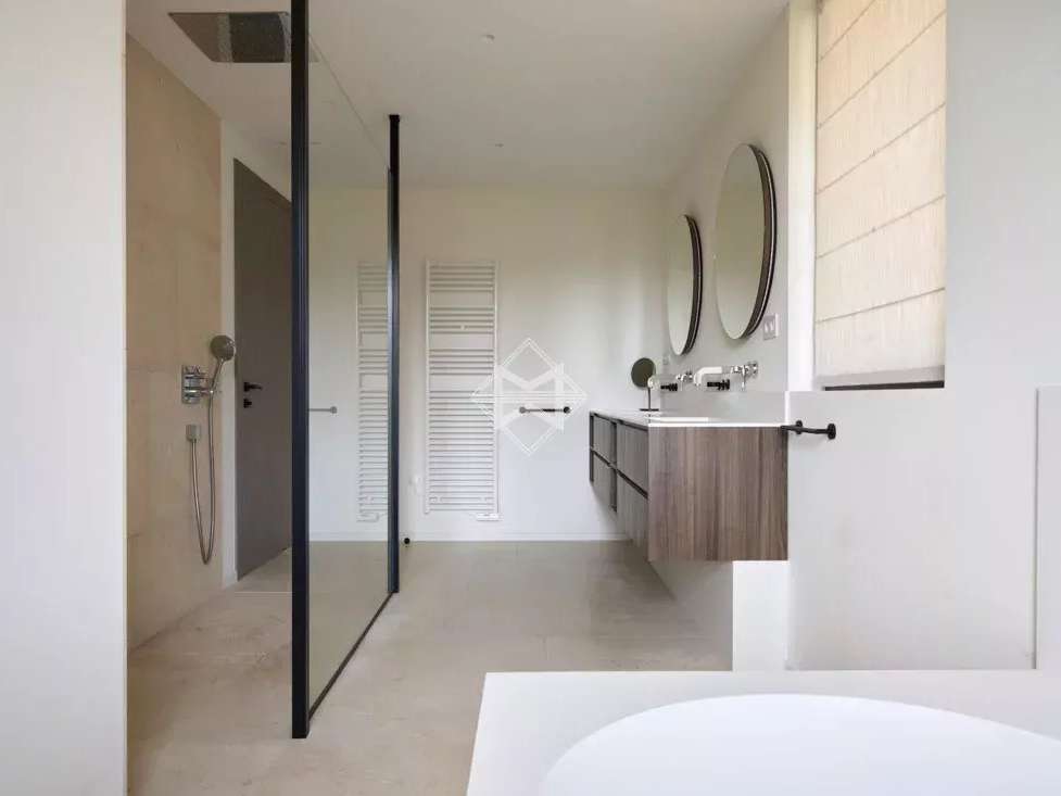 House Saint-Tropez