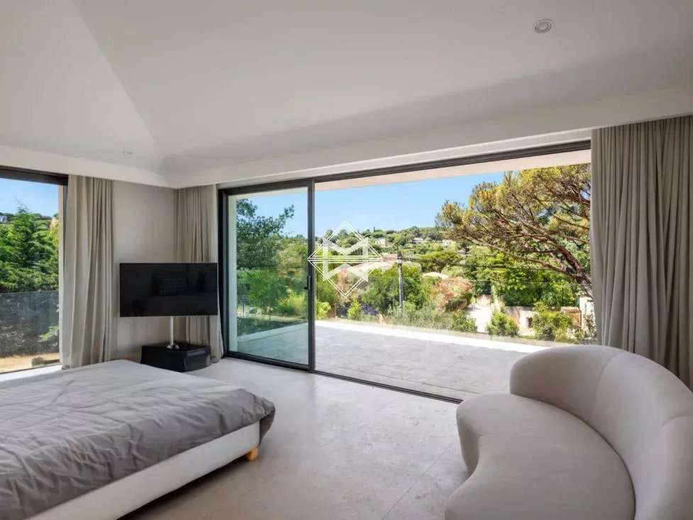 House Saint-Tropez