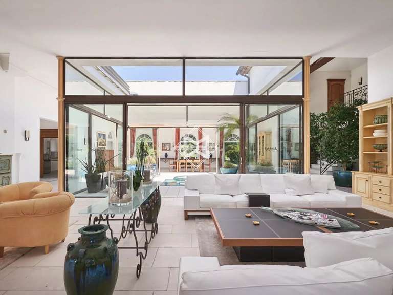 Maison Saint-Tropez - 7 chambres - 900m²