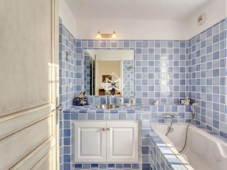 Maison Grimaud - 4 chambres - 220m²