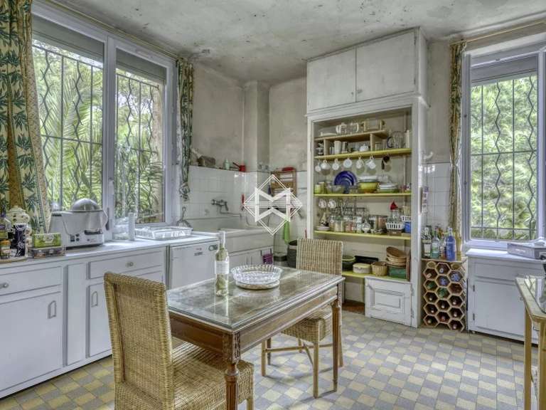 Maison Fréjus - 5 chambres - 205m²