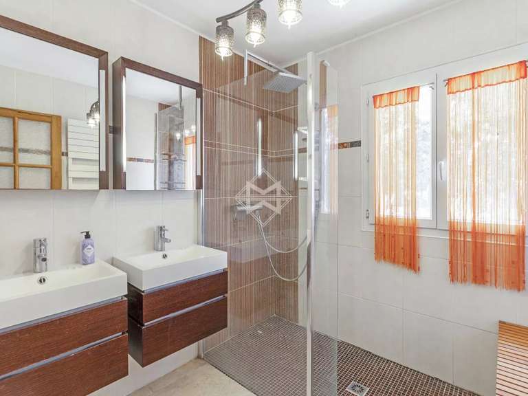 House Bormes-les-Mimosas - 5 bedrooms - 325m²