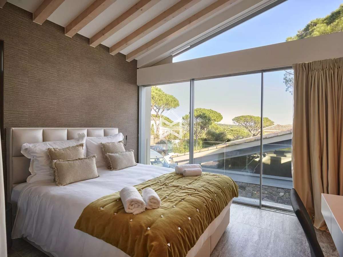 House Saint-Tropez