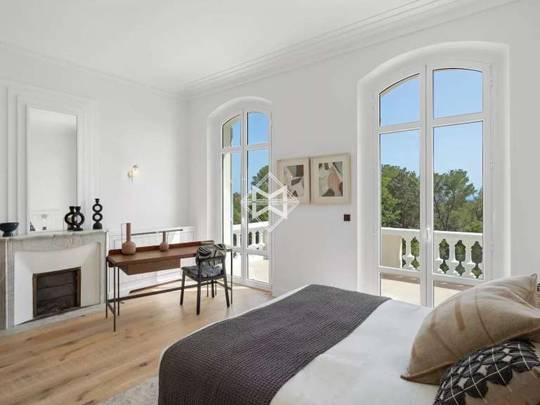 Maison Saint-Raphaël - 6 chambres - 440m²