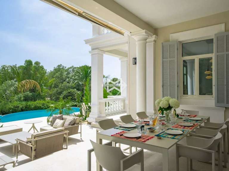 Maison Saint-Raphaël - 6 chambres - 440m²