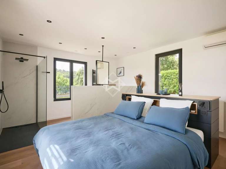 Maison La Croix-Valmer - 5 chambres - 370m²