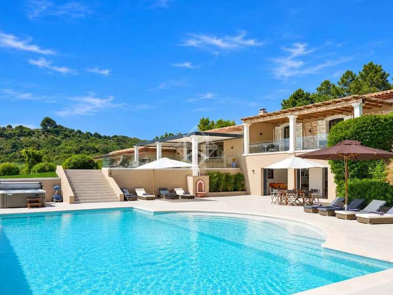 Maison La Croix-Valmer - 5 chambres - 370m²