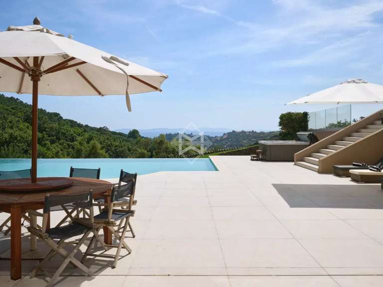 Maison La Croix-Valmer - 5 chambres - 370m²