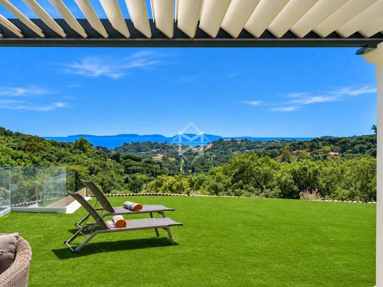 Maison La Croix-Valmer - 5 chambres - 370m²