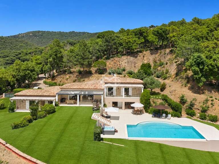 Maison La Croix-Valmer - 5 chambres - 370m²