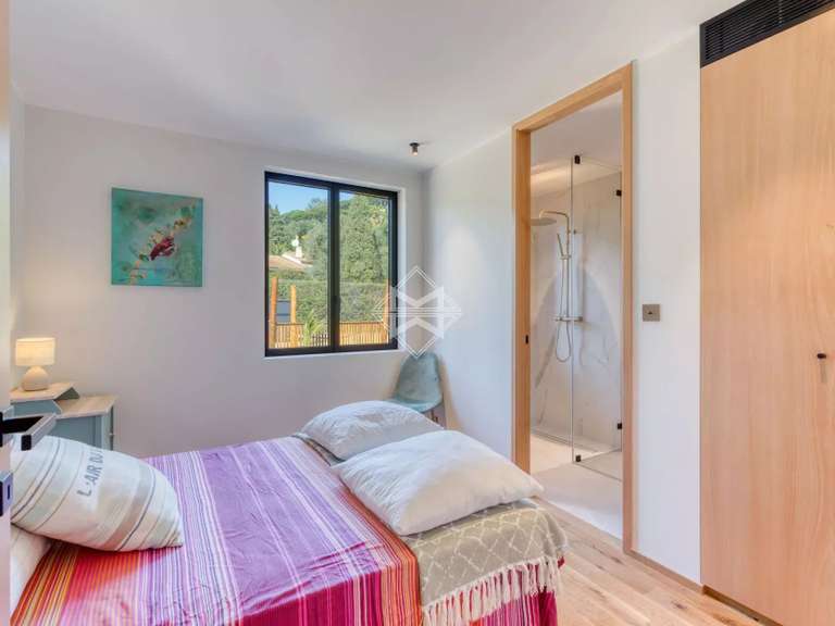 Maison La Croix-Valmer - 4 chambres - 140m²