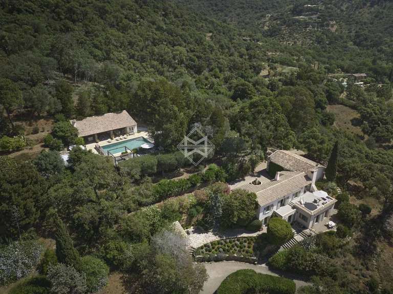 Maison La Croix-Valmer - 8 chambres - 340m²