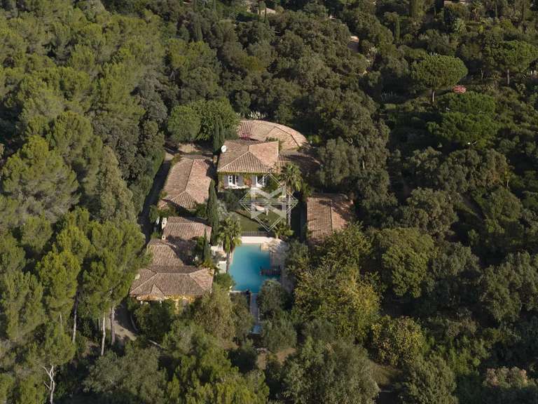 Maison Bormes-les-Mimosas - 9 chambres - 482m²