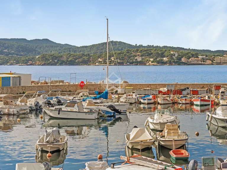 Maison La Seyne-sur-Mer - 3 chambres - 81m²