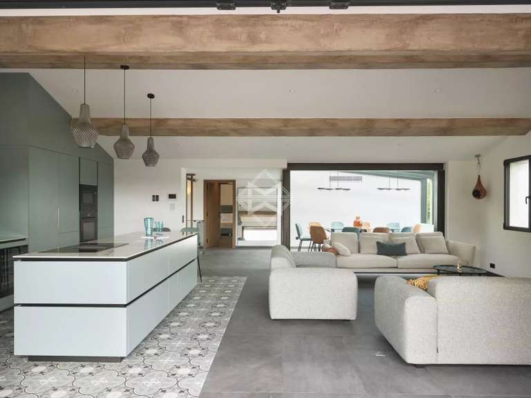 Maison La Croix-Valmer - 5 chambres - 280m²