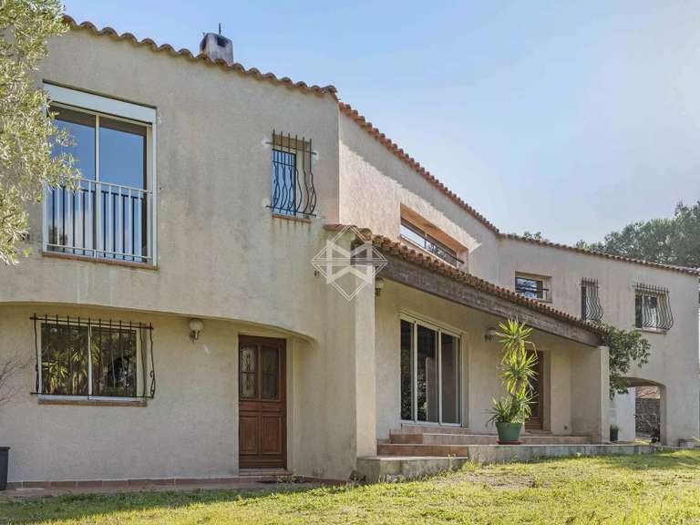 Maison Hyères - 4 chambres - 320m²