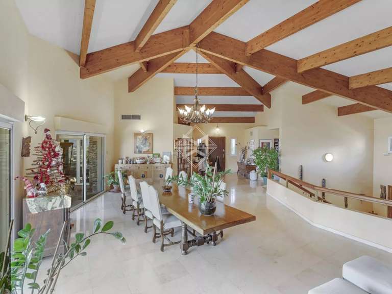Maison Hyères - 4 chambres - 320m²