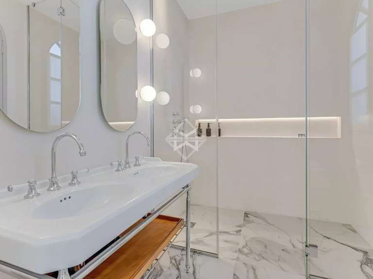 House Saint-Tropez - 5 bedrooms - 225m²