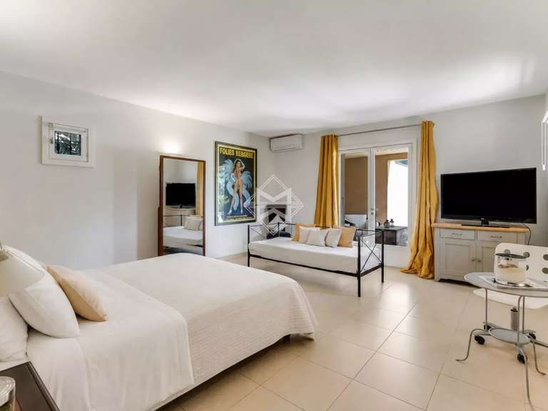 House Grimaud - 4 bedrooms - 350m²