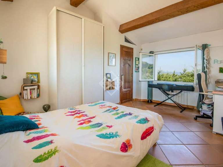 Maison Carqueiranne - 5 chambres - 250m²