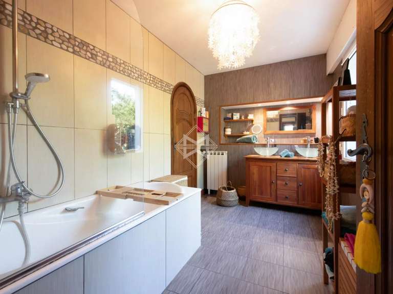 Maison Carqueiranne - 5 chambres - 250m²