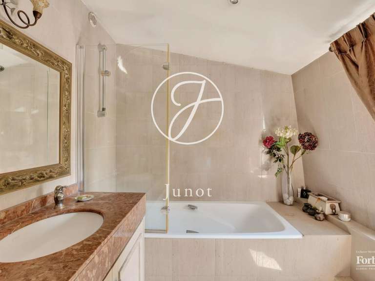 House Le Vésinet - 4 bedrooms - 213m²