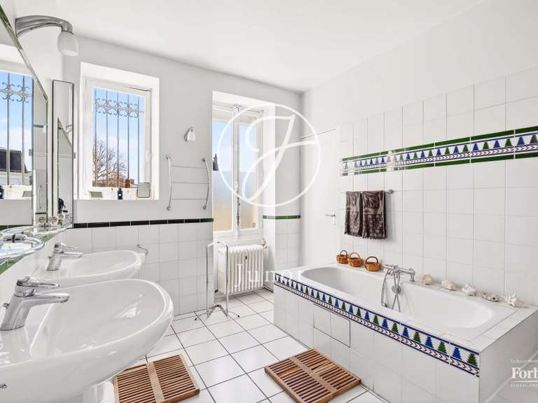 Maison Chatou - 7 chambres - 260m²