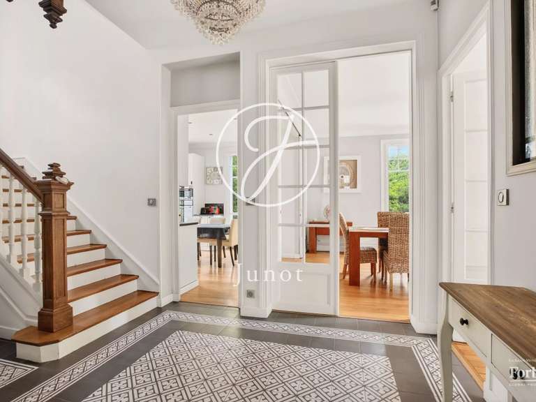 Maison Maisons-Laffitte - 7 chambres - 230m²