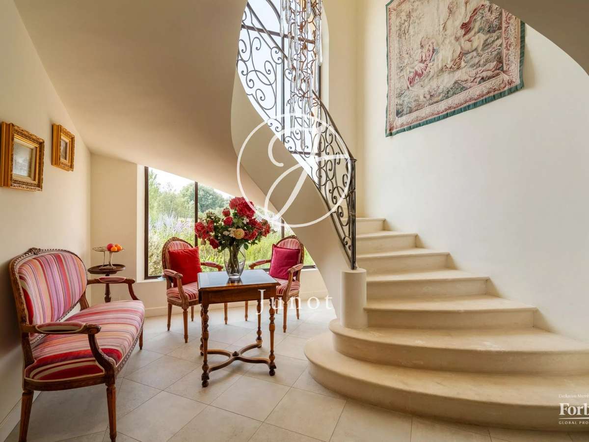 House raphele-les-arles