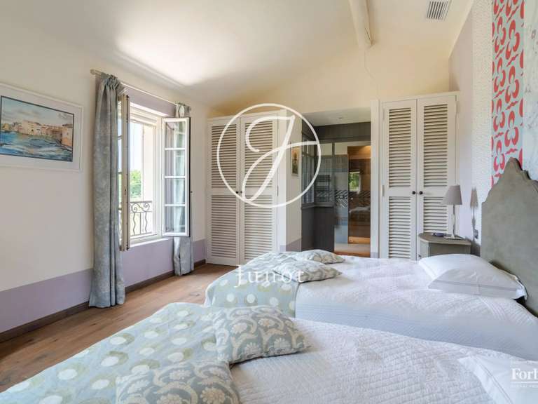 Maison Raphele-les-arles - 8 chambres - 640m²