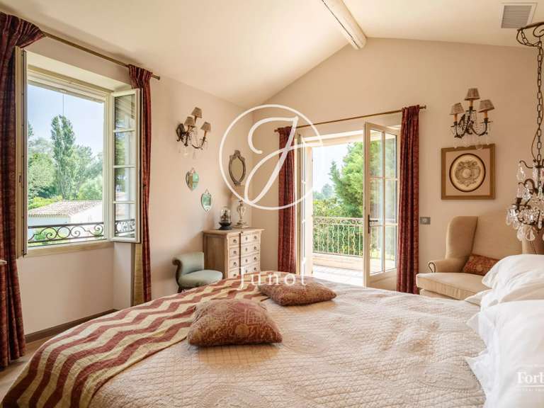 Maison Raphele-les-arles - 8 chambres - 640m²