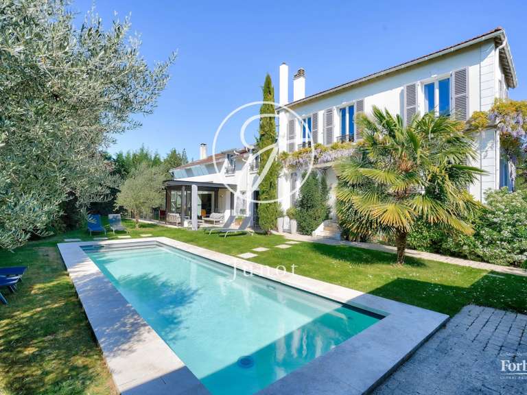 Maison Croissy-sur-Seine - 5 chambres - 372m²