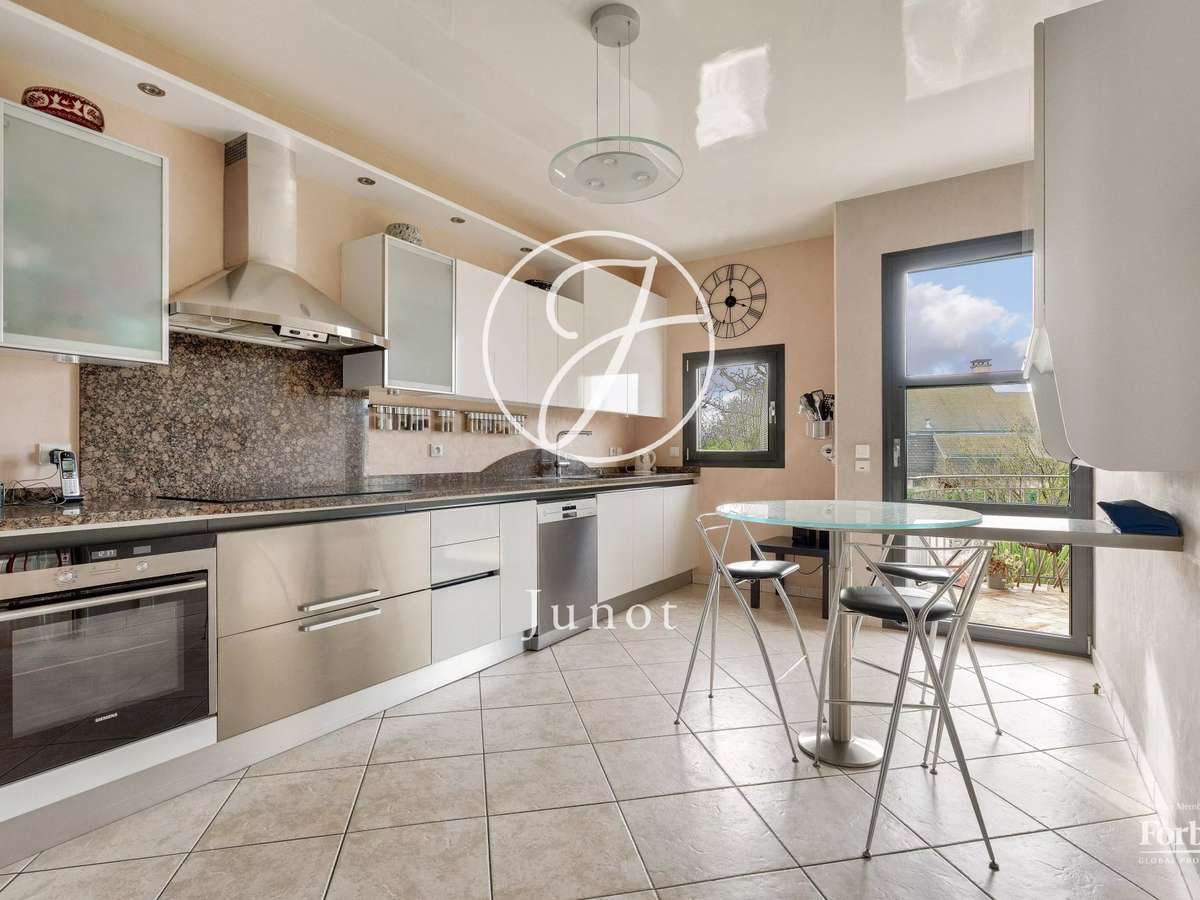 House Le Chesnay-Rocquencourt