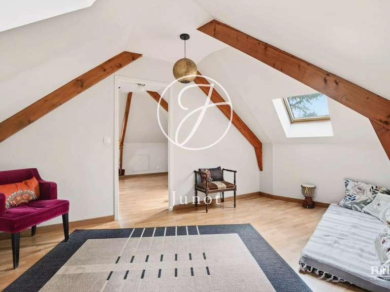 Maison Chatou - 4 chambres - 207m²