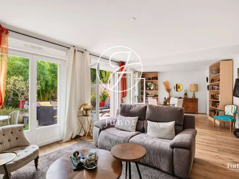 Maison Chatou - 4 chambres - 207m²