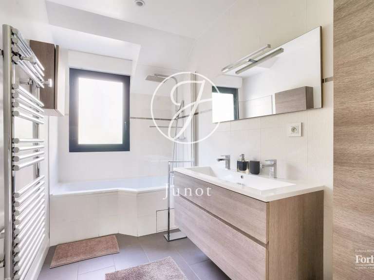 Maison Chatou - 4 chambres - 152m²
