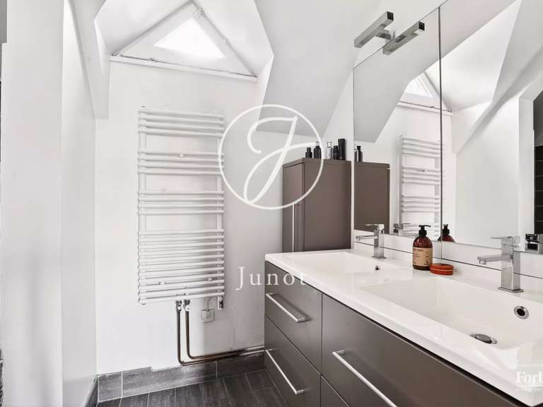 Maison Croissy-sur-Seine - 4 chambres - 197m²