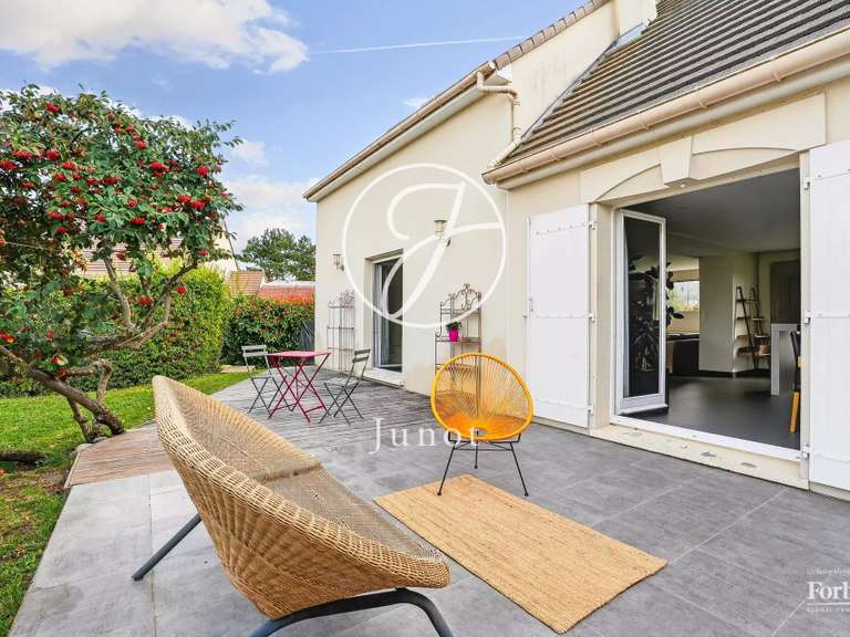 Maison Croissy-sur-Seine - 4 chambres - 197m²