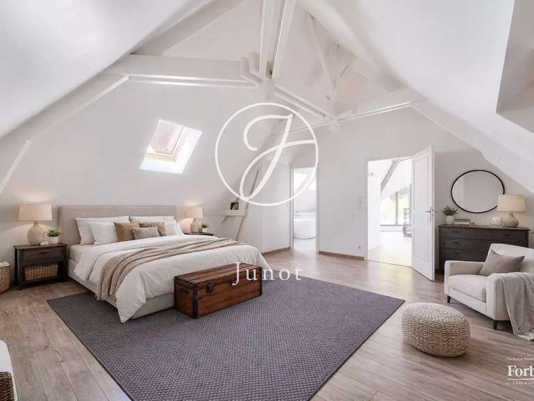 Maison Verrières-le-Buisson - 6 chambres - 533m²
