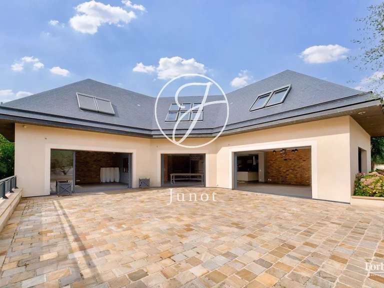 Maison Verrières-le-Buisson - 6 chambres - 533m²