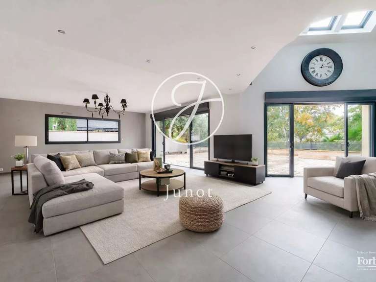 Maison Verrières-le-Buisson - 6 chambres - 533m²