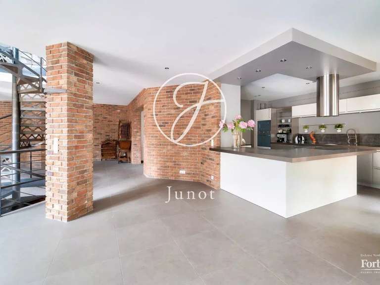 Maison Verrières-le-Buisson - 6 chambres - 533m²