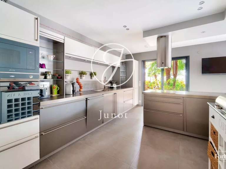 Maison Verrières-le-Buisson - 6 chambres - 533m²