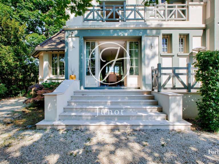 Maison Le Vésinet - 5 chambres - 264m²