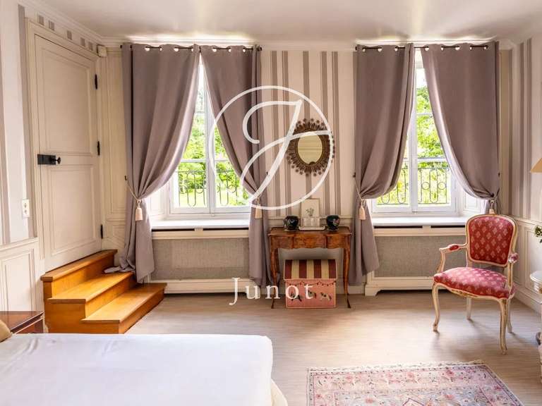 Propriété Maincy - 7 chambres - 659m²