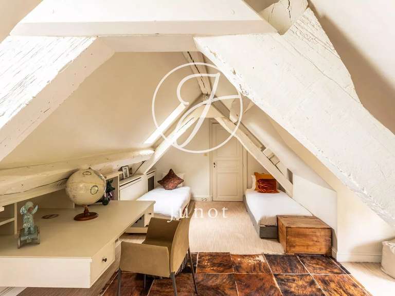 Propriété Maincy - 7 chambres - 659m²