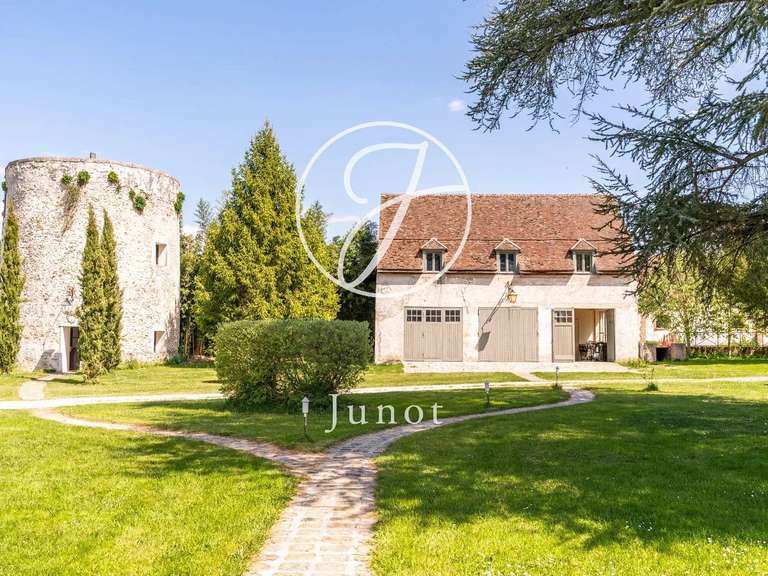 Maison Coulommiers - 4 chambres - 511m²