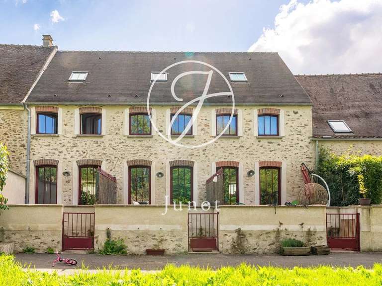 Maison Coulommiers - 4 chambres - 511m²