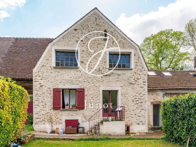 Maison Coulommiers - 4 chambres - 511m²