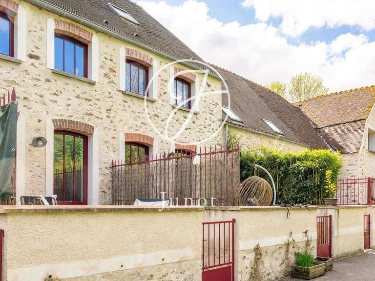 Maison Coulommiers - 4 chambres - 511m²